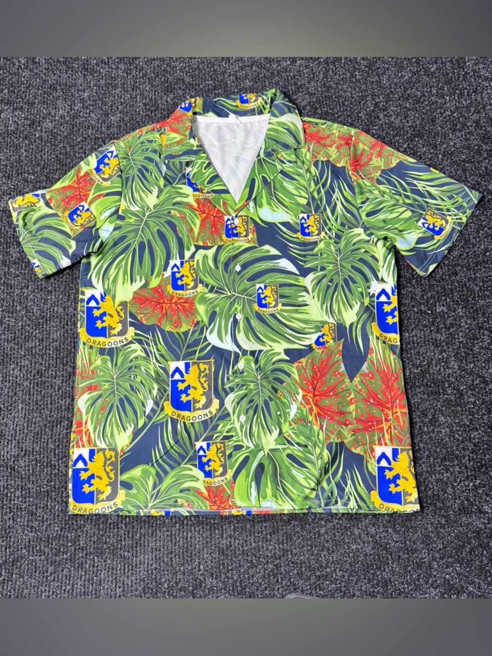 Tropical Dragoons Crest Hawaiian Shirt Size Large 🌴🔥